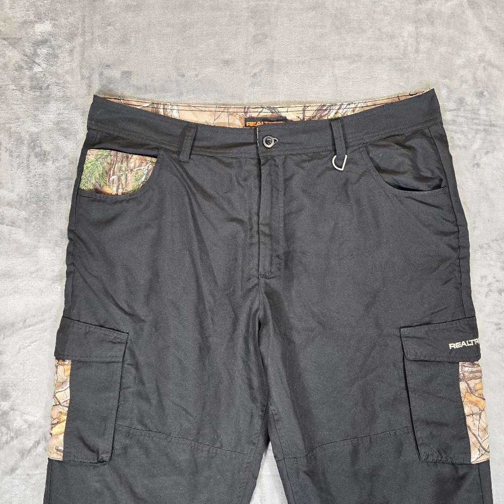 Realtree Black Cargo Pants Camo Camouflage Accents Size XL - Picture 4 of 7